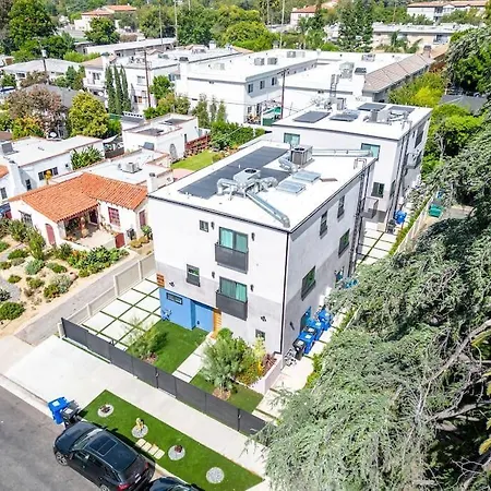 Luxurious Townhome W/3 Master Suites Gated Parking Los Angeles Exterior photo